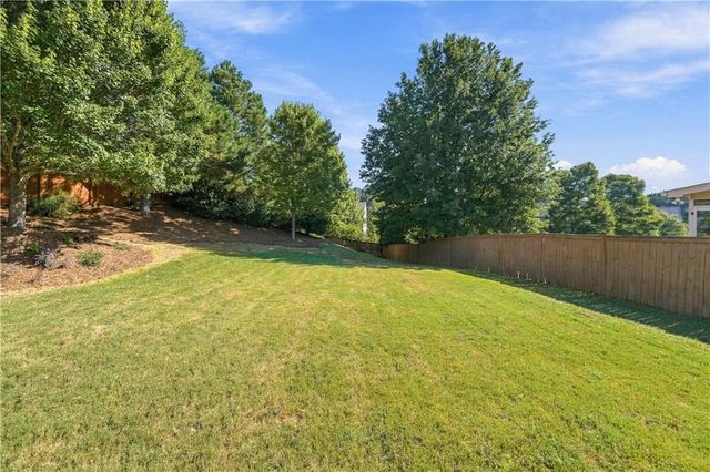126 Edgewater Trail, Canton, GA 30115