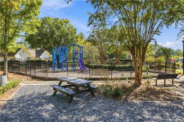 126 Edgewater Trail, Canton, GA 30115
