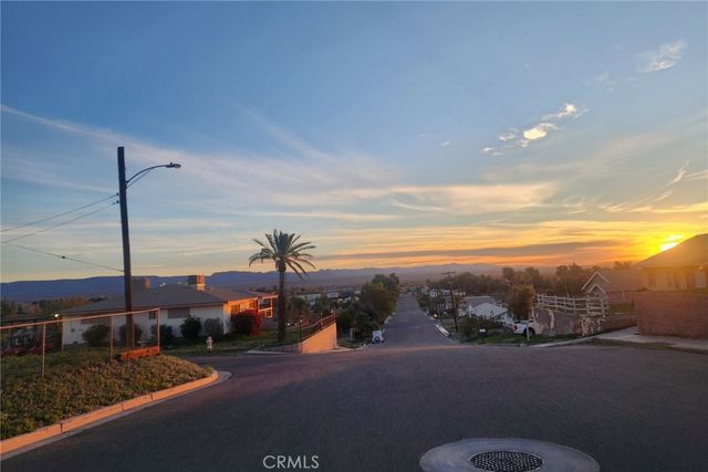 521 Desnok, Needles, CA 92363