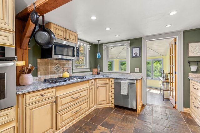 84 North Water Street, Boscawen, NH 03303