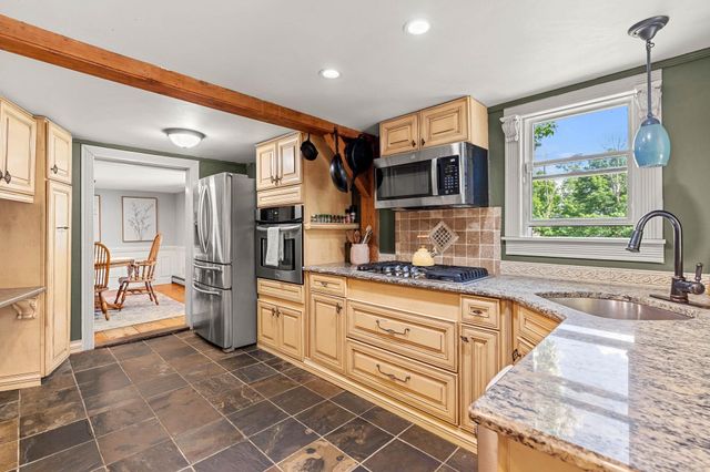 84 North Water Street, Boscawen, NH 03303