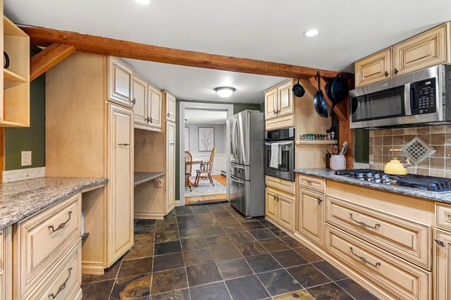 84 North Water Street, Boscawen, NH 03303