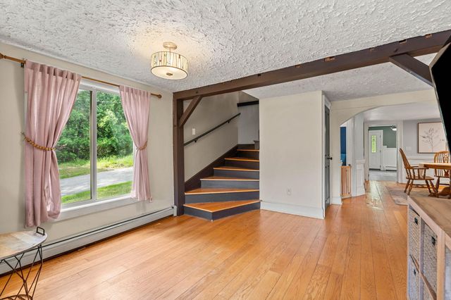 84 North Water Street, Boscawen, NH 03303