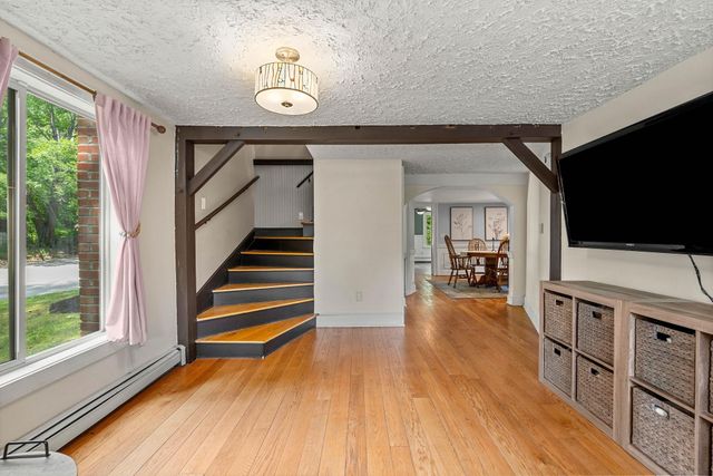 84 North Water Street, Boscawen, NH 03303