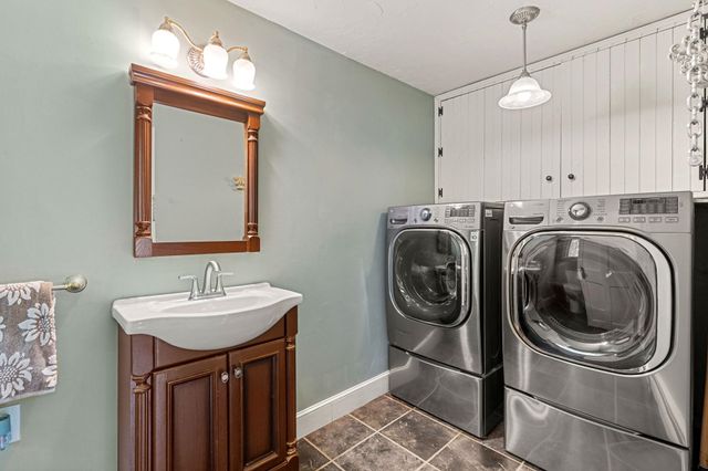 84 North Water Street, Boscawen, NH 03303