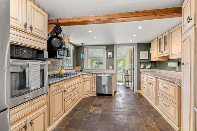 84 North Water Street, Boscawen, NH 03303