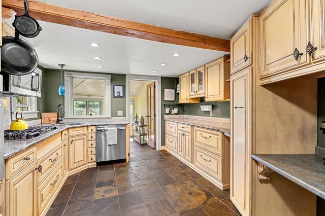 84 North Water Street, Boscawen, NH 03303