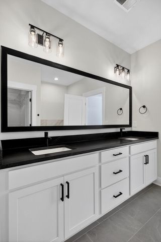 205 Garbon Drive, Summerville, SC 29485