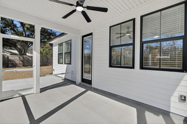 205 Garbon Drive, Summerville, SC 29485