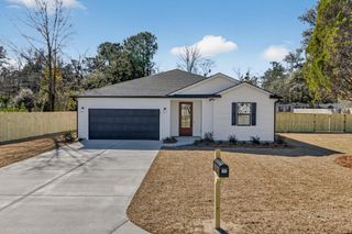 205 Garbon Drive, Summerville, SC 29485
