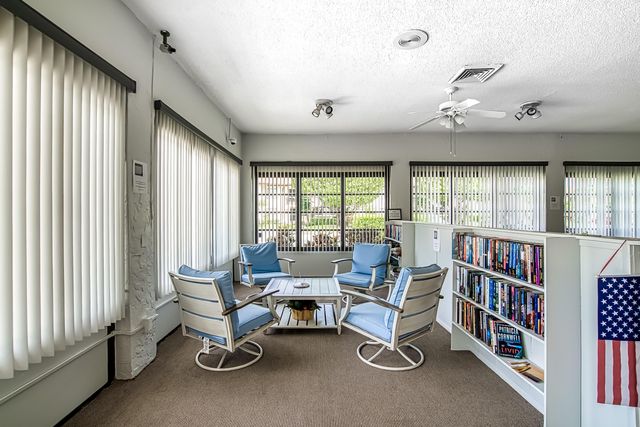 7257 Golf Colony Court 202, Lake Worth, FL 33467