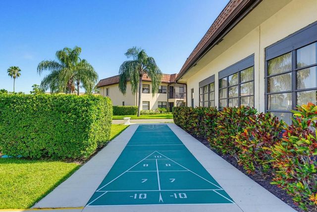 7257 Golf Colony Court 202, Lake Worth, FL 33467