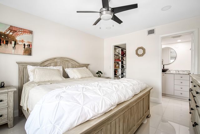 7257 Golf Colony Court 202, Lake Worth, FL 33467