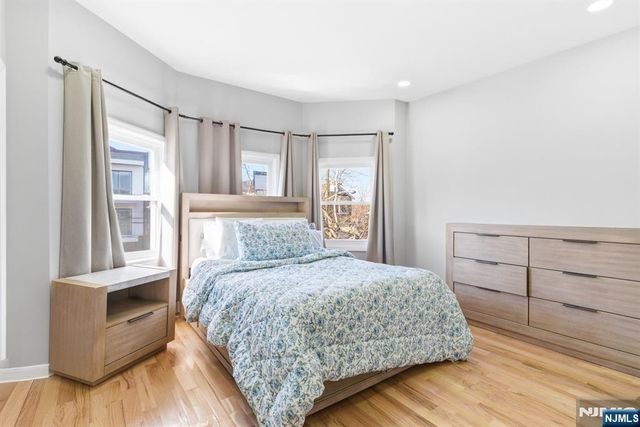 204 19th Avenue, Irvington, NJ 07111