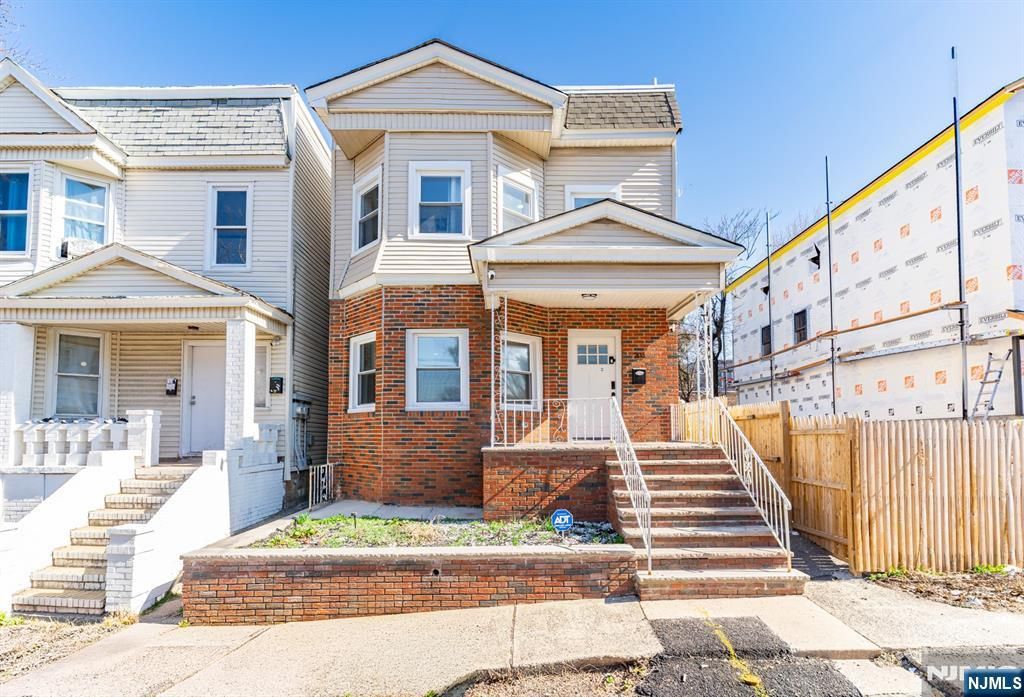 204 19th Avenue, Irvington, NJ 07111