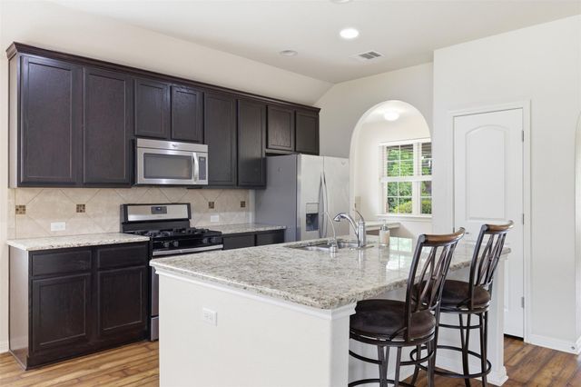 339 Sycamore ST, Georgetown, TX 78633