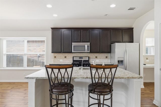 339 Sycamore ST, Georgetown, TX 78633