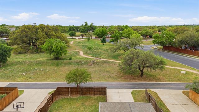 339 Sycamore ST, Georgetown, TX 78633