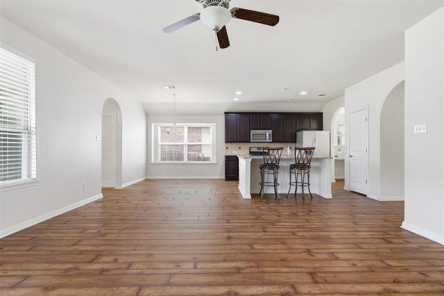 339 Sycamore ST, Georgetown, TX 78633