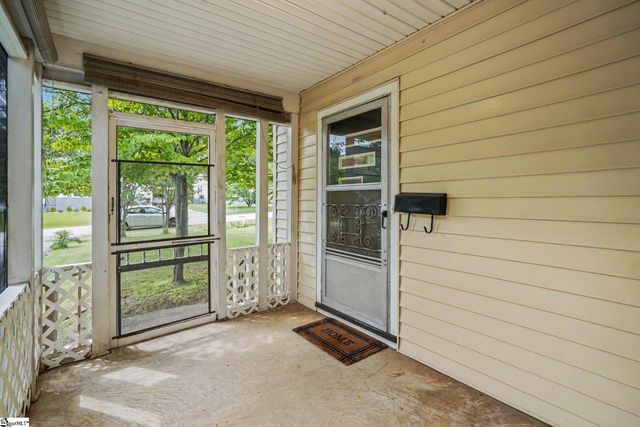 8 Bent Twig Drive, Greenville, SC 29605