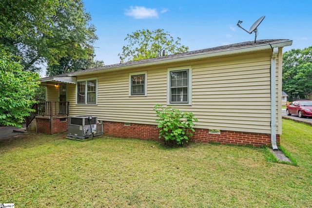 8 Bent Twig Drive, Greenville, SC 29605