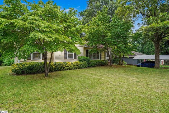 8 Bent Twig Drive, Greenville, SC 29605