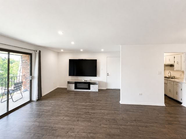 9138 W 140th Street 3SE, Orland Park, IL 60462
