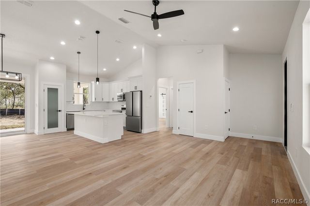 9609 N Vaughn Drive, Citrus Springs, FL 34433
