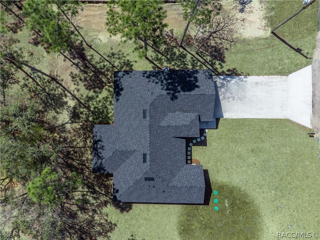 9609 N Vaughn Drive, Citrus Springs, FL 34433