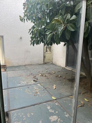 329 E South Avenue, Redlands, CA 92373