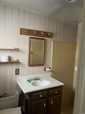 329 E South Avenue, Redlands, CA 92373