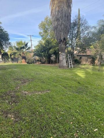 329 E South Avenue, Redlands, CA 92373