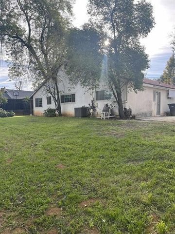 329 E South Avenue, Redlands, CA 92373