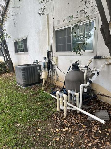 329 E South Avenue, Redlands, CA 92373