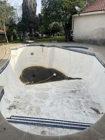 329 E South Avenue, Redlands, CA 92373