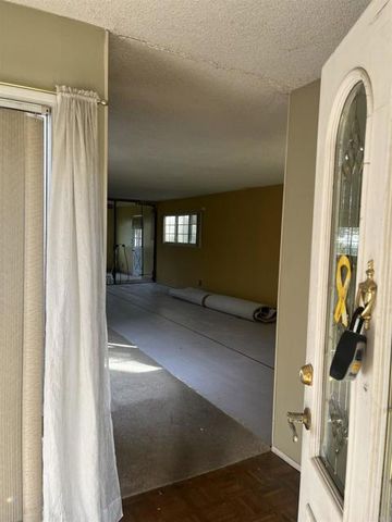 329 E South Avenue, Redlands, CA 92373