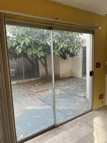 329 E South Avenue, Redlands, CA 92373