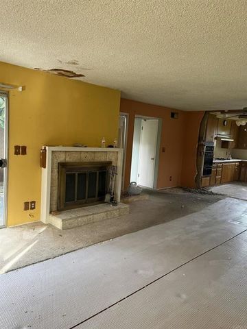 329 E South Avenue, Redlands, CA 92373