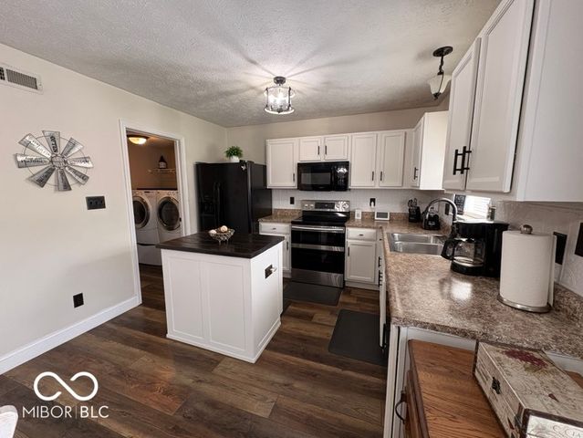 1240 Legacy Lane, Indianapolis, IN 46234