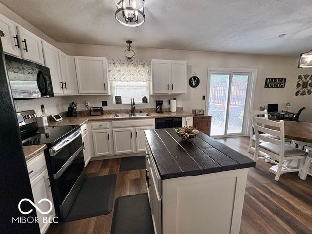 1240 Legacy Lane, Indianapolis, IN 46234