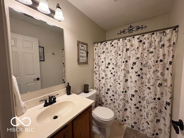 1240 Legacy Lane, Indianapolis, IN 46234