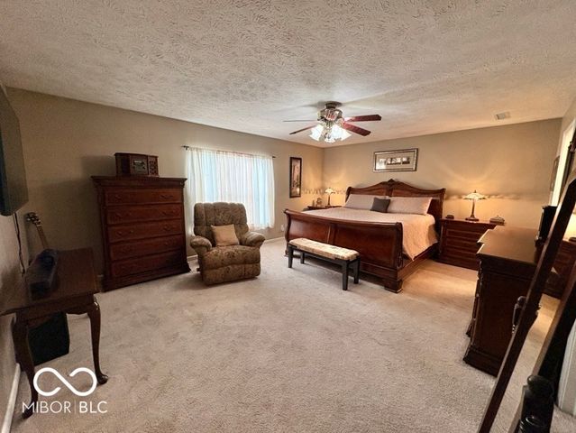 1240 Legacy Lane, Indianapolis, IN 46234