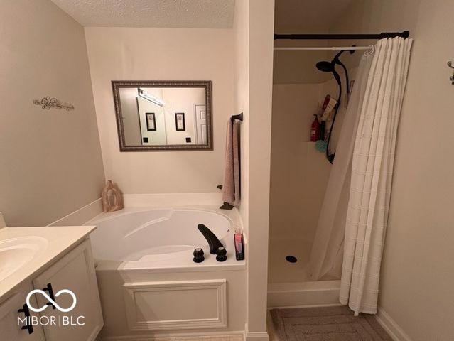 1240 Legacy Lane, Indianapolis, IN 46234
