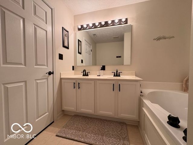 1240 Legacy Lane, Indianapolis, IN 46234