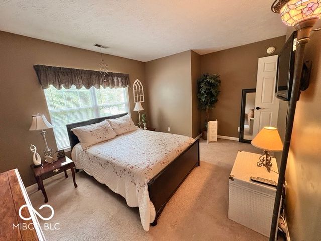1240 Legacy Lane, Indianapolis, IN 46234