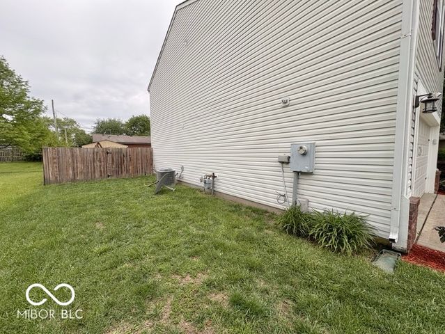 1240 Legacy Lane, Indianapolis, IN 46234