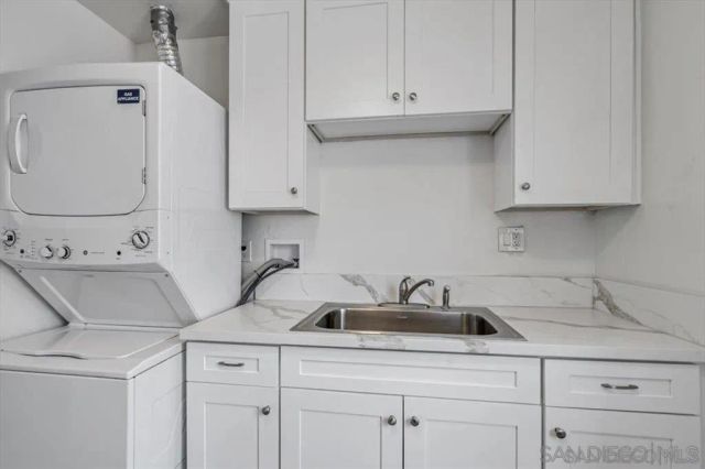 6979-85 Lisbon St, San Diego, CA 92114