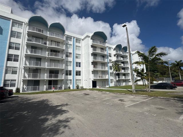 494 NW 165th St Rd C-208, Miami, FL 33169