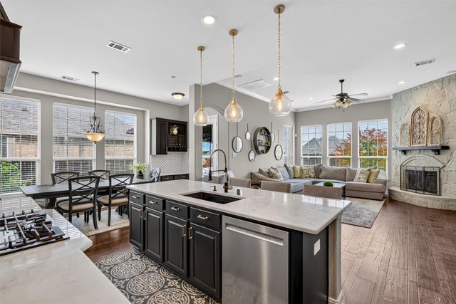 5912 Waterford Lane, Mckinney, TX 75071