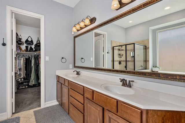 5912 Waterford Lane, Mckinney, TX 75071